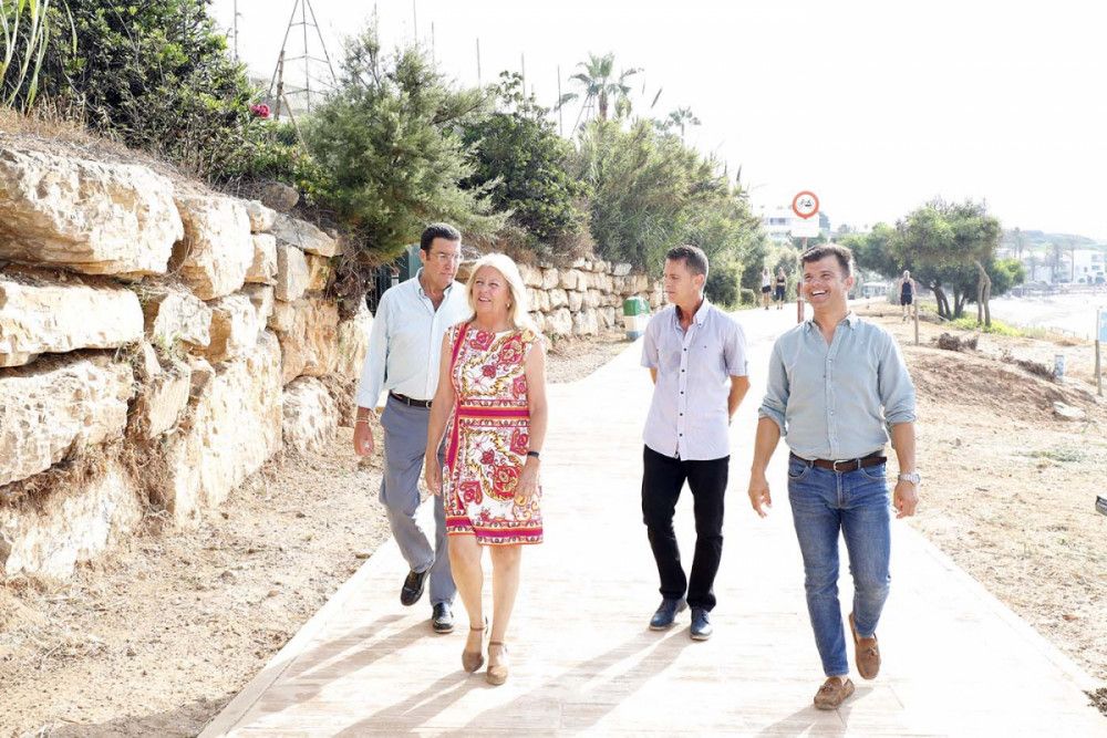 Marbella avanza en la conexión de Cabopino con Mijas por el litoral con la apertura de un primer tramo de paseo marítimo de 250 metros