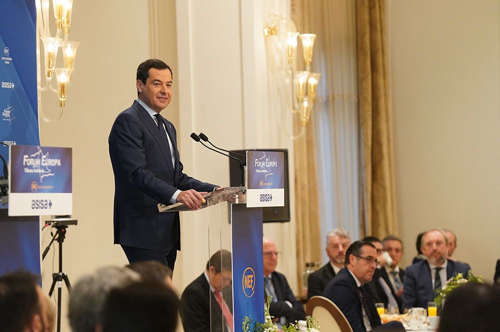 El presidente andaluz interviene en Málaga en el "Fórum Europa, Tribuna Andalucía"