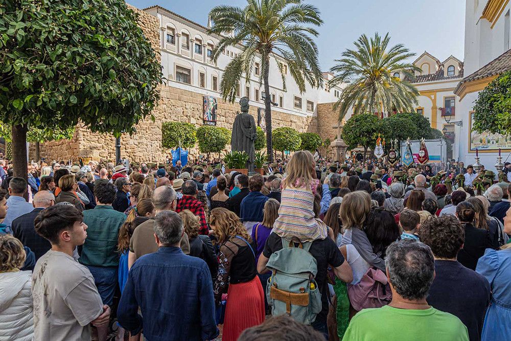 Marbella roza el lleno en una Semana Santa con hoteles y restaurantes con el cartel de completo en los días festivos