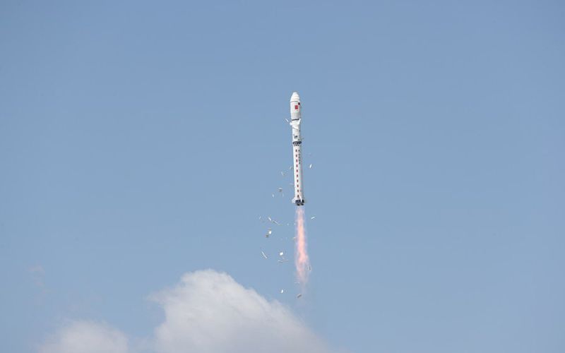 China lanza cuatro nuevos satélites al espacio