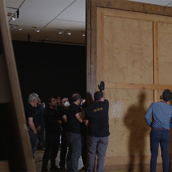 El Museo del Prado muestra por primera vez la trasera de "Las meninas"