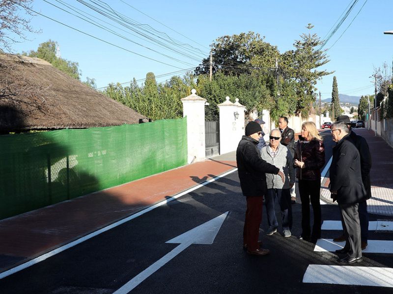 El Ayuntamiento mejora la movilidad peatonal y las infraestructuras de calle Mimosa en el marco del Plan de Urbanizaciones, que supera ya el centenar de actuaciones en viales de San Pedro