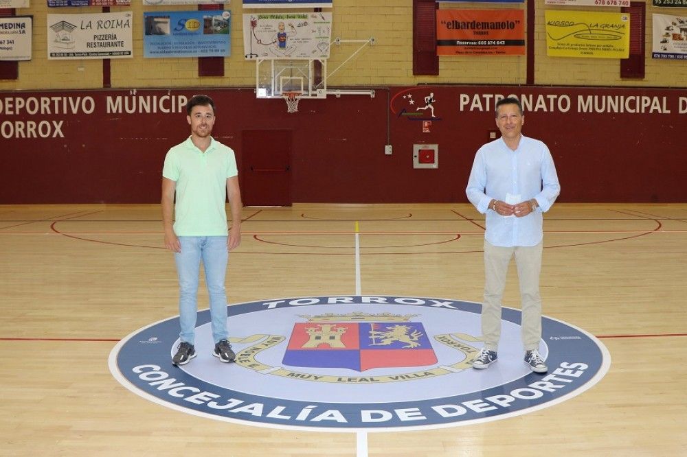 Concluyen las mejoras en el Pabellón Deportivo Municipal de Torrox