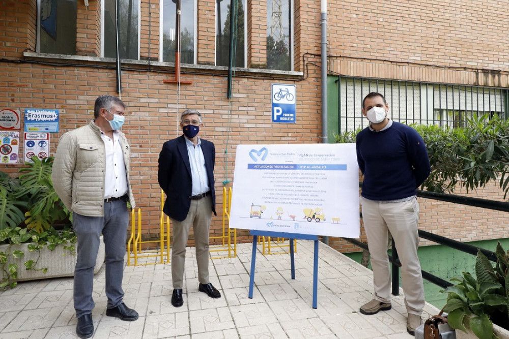 El Ayuntamiento asegura que ha completado en los últimos seis meses más de 75 actuaciones en los colegios de San Pedro Alcántara