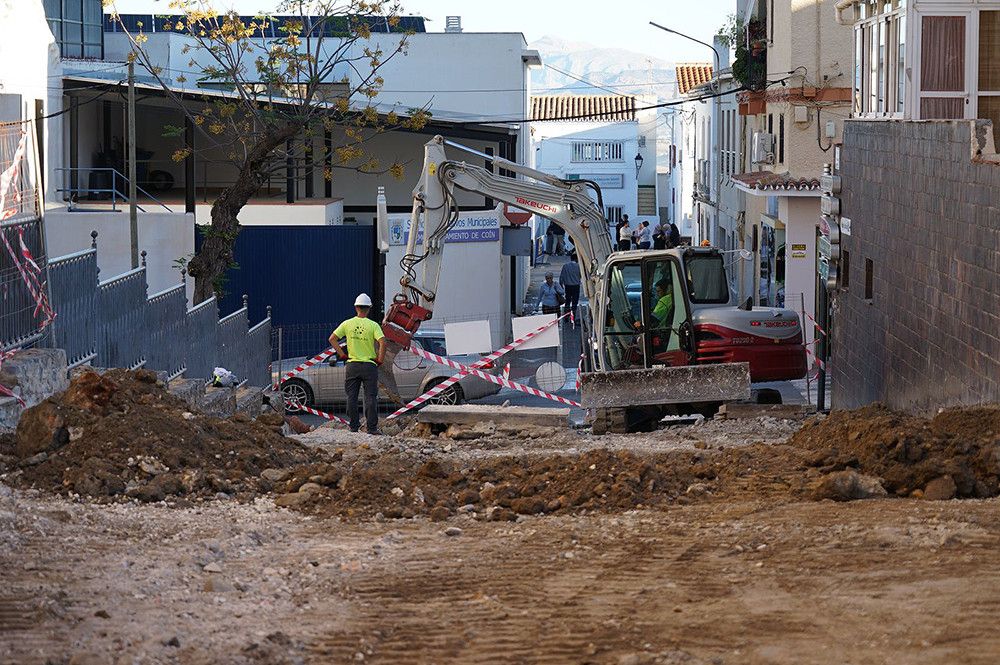 La Diputación destina 280.000 euros a la remodelación integral de la calle Bartolomé Abelenda en Coín