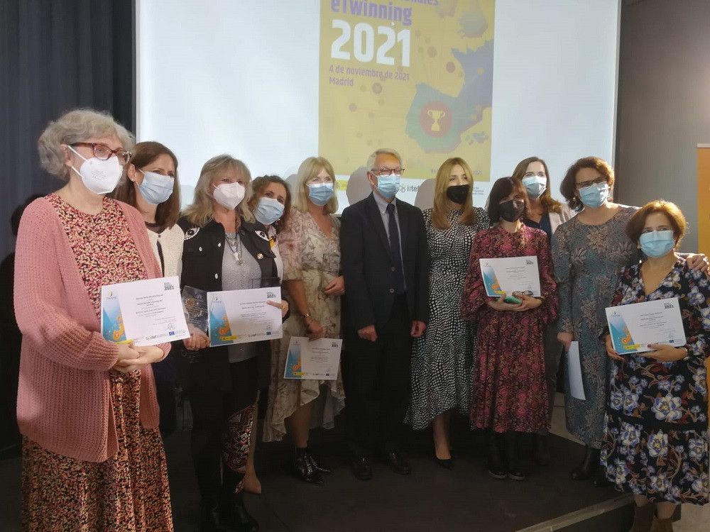 Diez docentes andaluces reconocidos con los Premios Nacionales eTwinning 2021