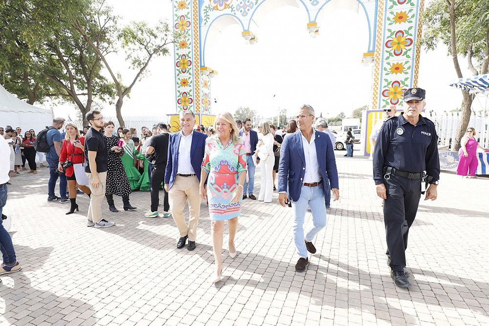 La alcaldesa anima a vecinos y visitantes a disfrutar “con alegría y responsabilidad” las fiestas de San Pedro Alcántara