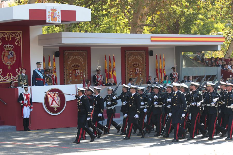 Los reyes, acompañados de la princesa de Asturias, presiden los actos por el Día de la Fiesta Nacional