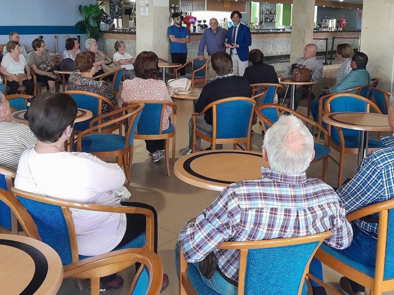 Comienza Turismo Sénior, el programa con el que los mayores de la provincia conocen la costa y el interior de la mano de la Diputación