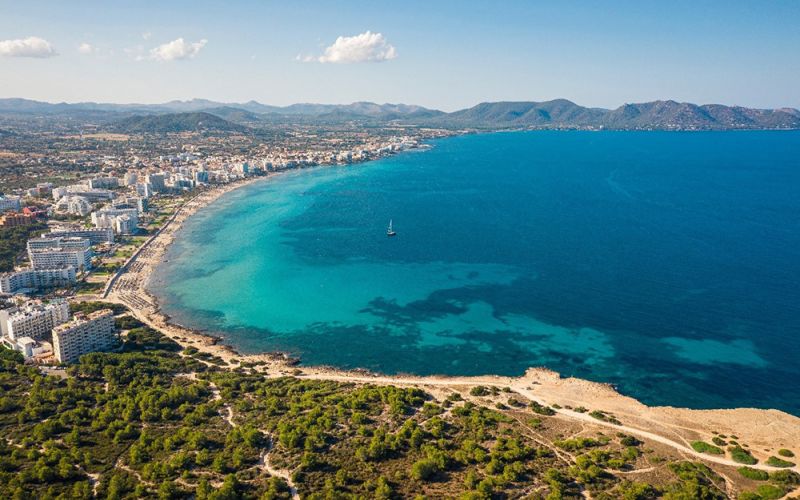 Una investigación del CSIC cartografía el fondo somero de la costa mediterránea con imágenes de satélite