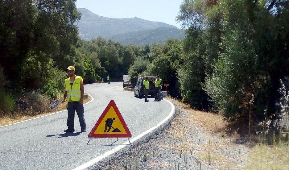 La Junta autoriza una inversión de 5,1 millones para carreteras de Córdoba, Granada y Málaga