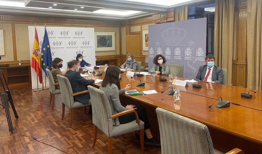El pleno del CISNS aprueba reducir los aforos en eventos deportivos y rebajar el aislamiento de positivos de 10 a 7 días