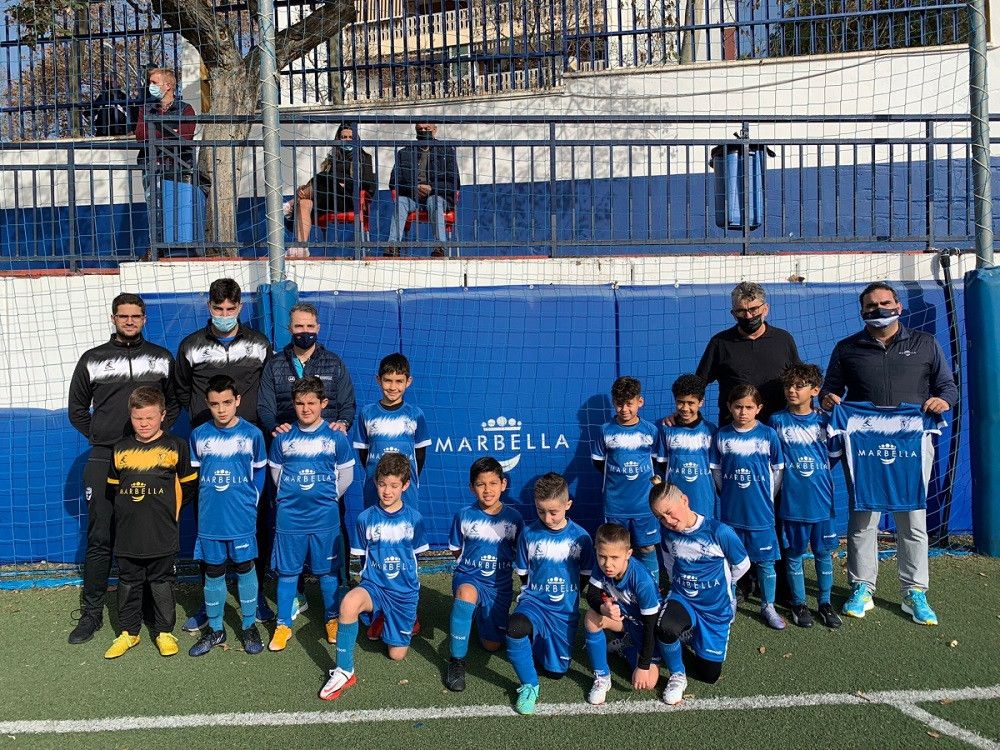 El Ayuntamiento incorpora a los equipos de la cantera del C.D. Peña Los Compadres al programa de patrocinio Marca Marbella Junior’
