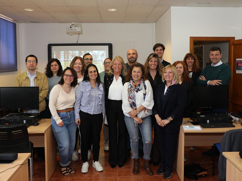 La alcaldesa destaca el nivel de empleabilidad de la Lanzadera Conecta Empleo de Marbella, cuya primera edición logró que el 50 por ciento de sus participantes encontrasen trabajo
