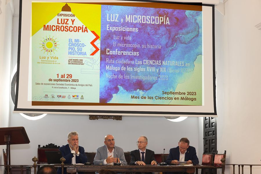 La Diputación colabora con la SEAP para traer a Málaga la exposición ‘Luz y microscopía’