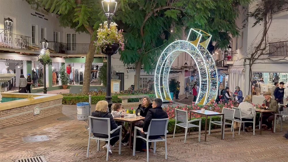 Los comerciantes del Casco Antiguo califican como "mala" la campaña de Navidad