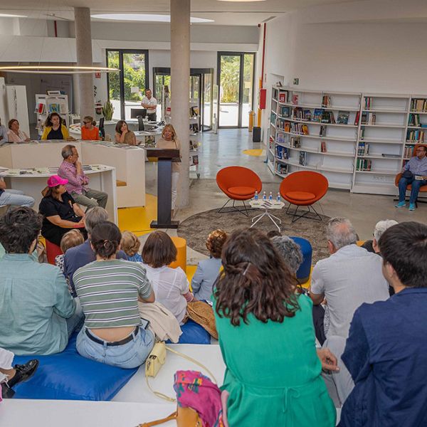 Marbella conmemoró el Día del Libro con la Biblioteca Central Fernando Alcalá como protagonista y con la programación de dos propuestas fijas de su calendario mensual