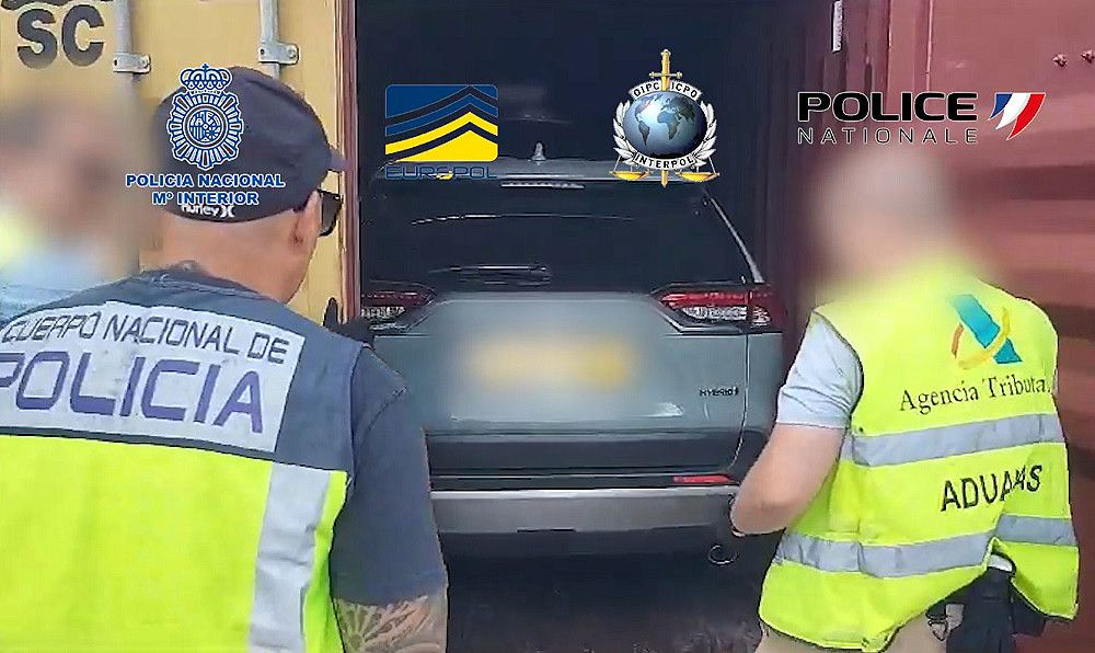 Desarticulada una activa organización internacional especializada en el tráfico ilícito de vehículos que robó más de 170 coches