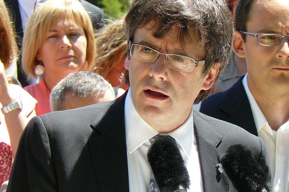 El juez García Castellón pide al Supremo que investigue a Puigdemont, Rovira y otras diez personas por terrorismo en el caso de "Tsunami Democratic"