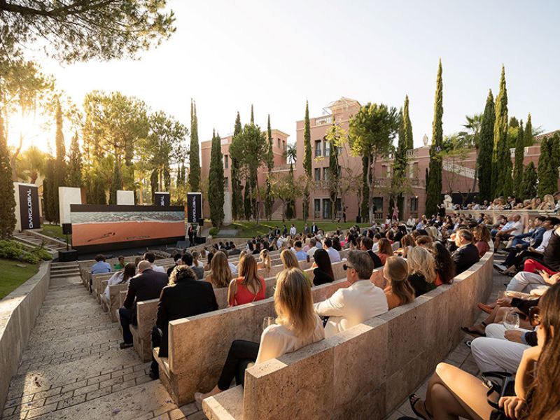 Dar Global presenta en Benahavís ante un centenar de agencias inmobiliarias su debut en el mercado de lujo en España