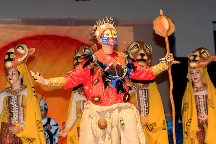 El musical El Rey de la Sabana vuelve al recinto de El Paso con más escenas y escenografía renovada