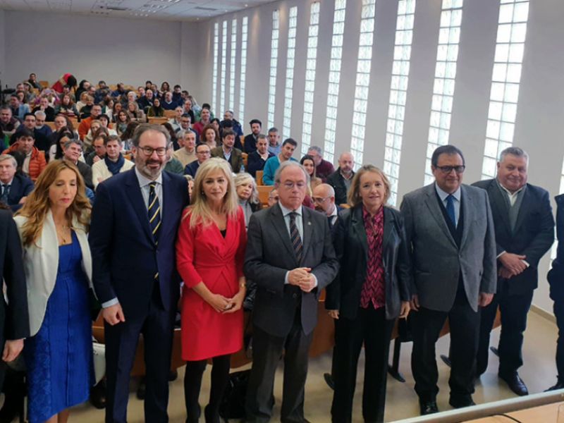 La consejera de Educación llama a las empresas andaluzas a sumarse a la expansión de la FP Dual