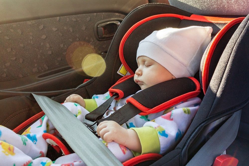 Continúa aumentando el número de menores que viaja sin ningún sistema de retención infantil