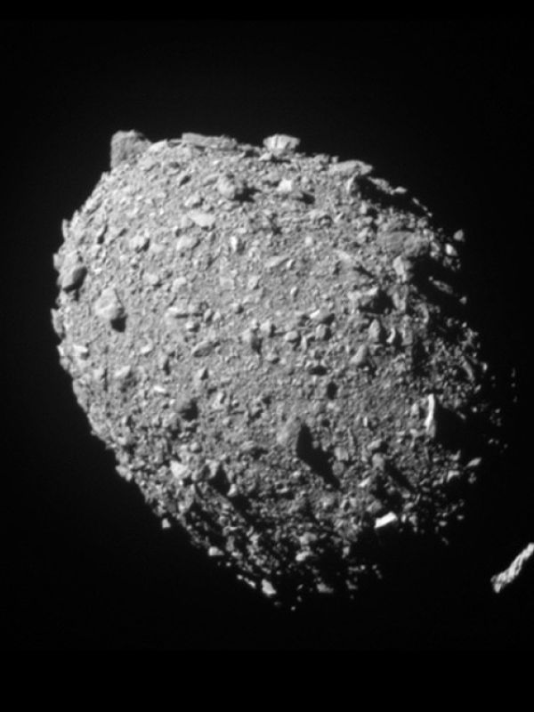 La colisión de la sonda DART contra el asteroide Dimorfo produjo la expulsión de más de cinco millones de kilos de material