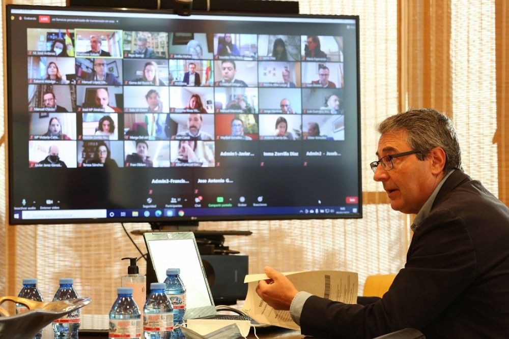 La Diputación aprueba la entrada en vigor del presupuesto más ambicioso de su historia para afrontar la crisis