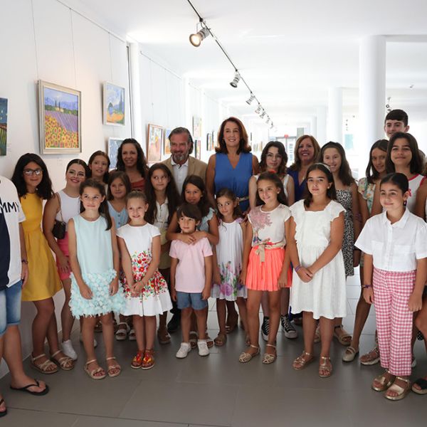 El espacio expositivo de la Diputación acoge una muestra de réplicas de grandes obras maestras de la pintura realizadas por escolares de Alhaurín el Grande