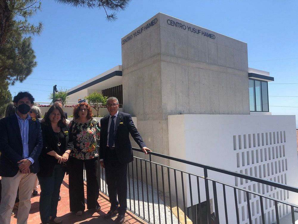 El presidente de la Diputación visita las instalaciones del centro Yusuf Hamied de Estudios e Investigación de Cudeca
