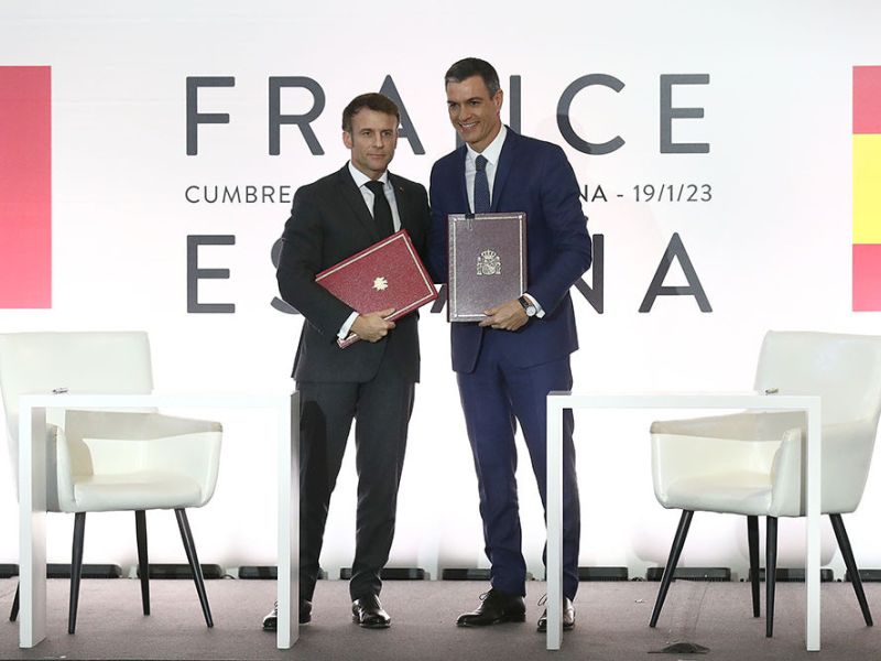 Pedro Sánchez y Emmanuel Macron han firmado hoy un Tratado de Amistad y Cooperación entre España y Francia