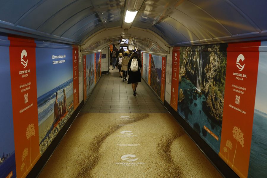 Costa del Sol desarrolla en la estación Oxford Circus de Londres una campaña de promoción sensorial que tendrá un impacto en seis millones de personas en el plazo de un mes