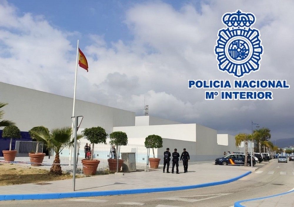 Detenidos los autores de varios robos con fuerza en establecimientos de Vélez-Málaga perpetrados durante el confinamiento