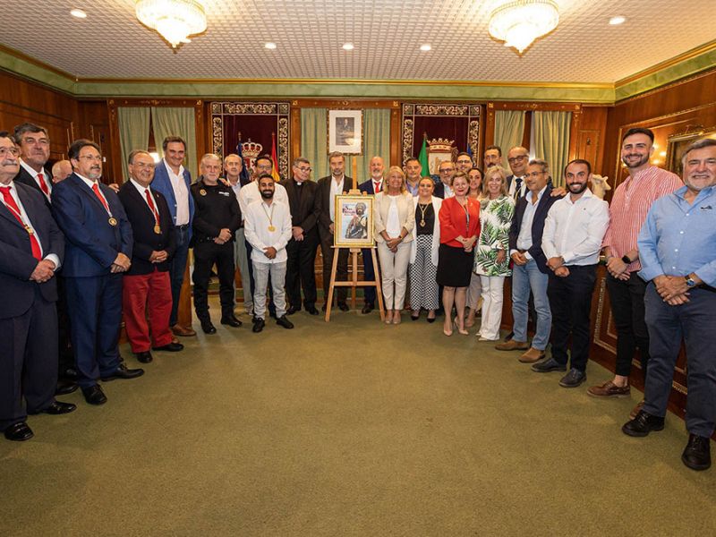 Los Romeros de San Bernabé presentan el cartel y al pregonero de las fiestas patronales