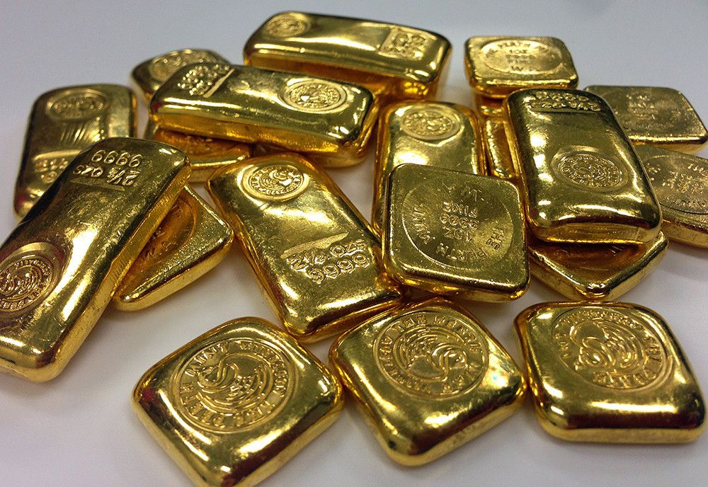 Irán intenta escapar a las sanciones occidentales y al dólar comprando oro