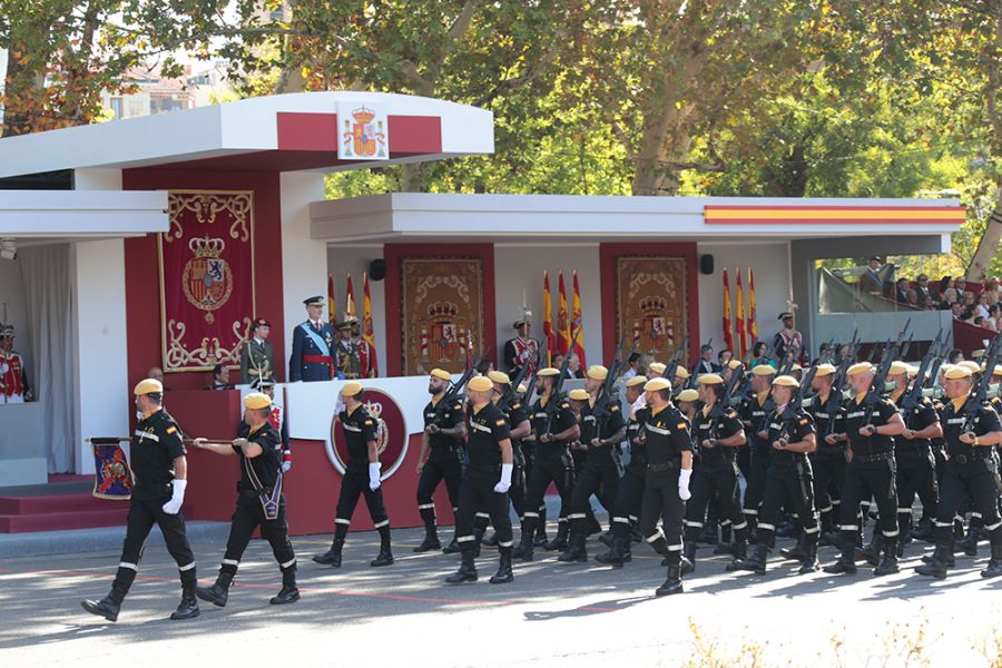 Los reyes, acompañados de la princesa de Asturias, presiden los actos por el Día de la Fiesta Nacional