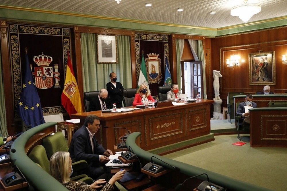 Marbella destinará 4,5 millones, recuperados de causas judiciales o provenientes del Patrimonio Municipal de Suelo, a la reforma de la Triple A, vivienda pública en alquiler para jóvenes, aparcamientos y a un plan turístico