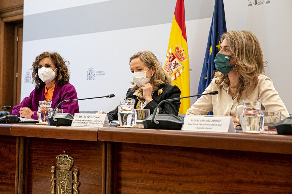 El Gobierno llega a un acuerdo con la patronal del transporte mientras sigue ignorando a la plataforma convocante de la huelga