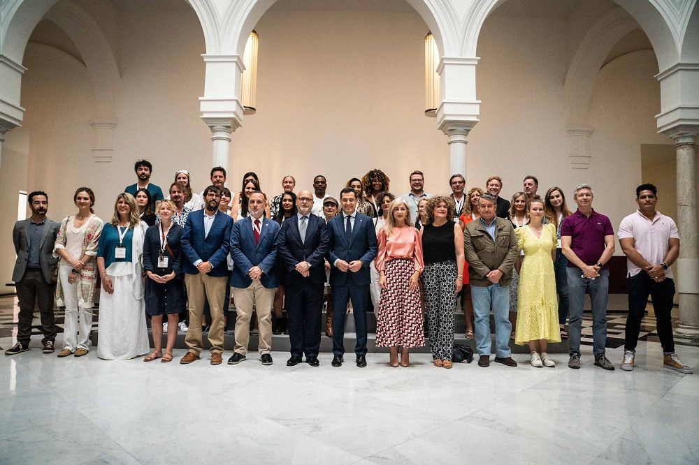 El presidente andaluz invita a las grandes productoras de cine de Estados Unidos a elegir Andalucía para sus rodajes