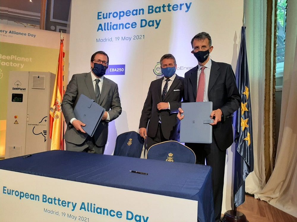 Acuerdo entre el Ministerio de Industria y EIT InnoEnergy para convertir a España en país pionero de la Academia Europea de Baterías