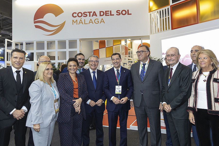 La mejora de la conectividad desde Reino Unido a la Costa del Sol en los próximos tres meses, con un aumento de un 14,4% de plazas aéreas, clave en la primera jornada de la WTM