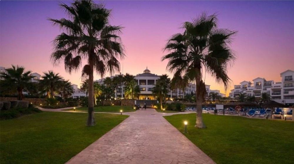 Un hotel de Estepona se adapta a las circunstancias dirigiendo su oferta a residentes y turistas residenciales