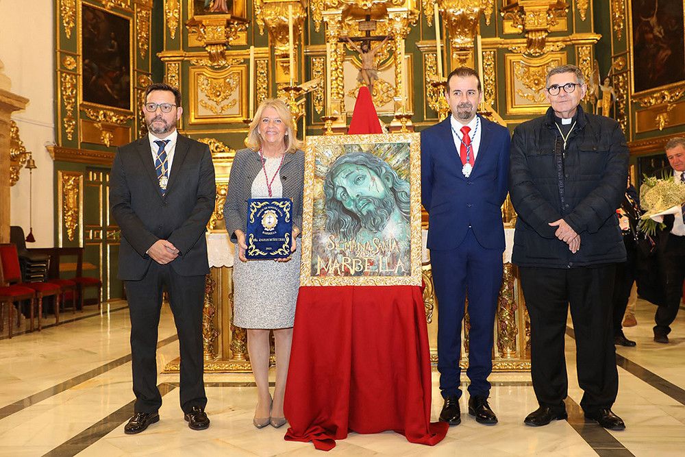 La alcaldesa asegura durante su presentación como pregonera de la Semana Santa 2023 que “pondré todo mi empeño y corazón para que esta magnífica celebración sea aún más conocida y valorada”