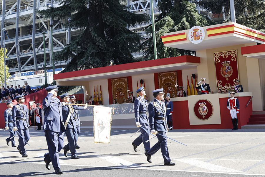 Los reyes han presidido el desfile por el Día de la Fiesta Nacional
