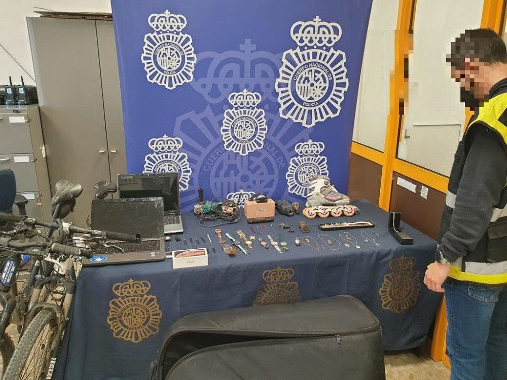 Detenido “in fraganti” un hombre al que imputan catorce robos en domicilios de Málaga
