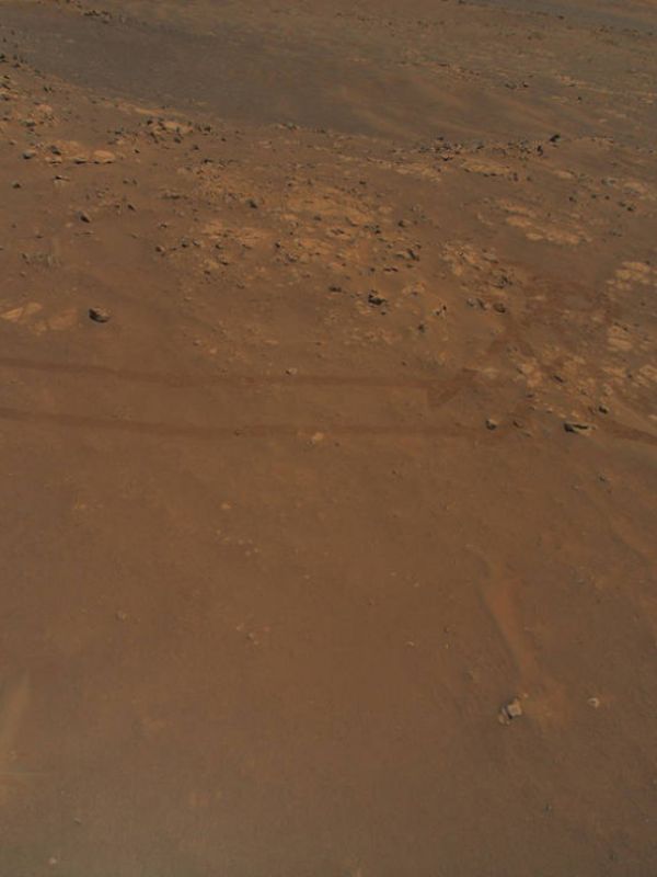 El helicóptero Ingenuity revela un terreno intrigante para el equipo del rover
