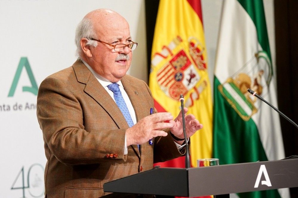 La Consejería de Salud tratará con Calcifediol a ancianos en residencias para atenuar los efectos del Covid