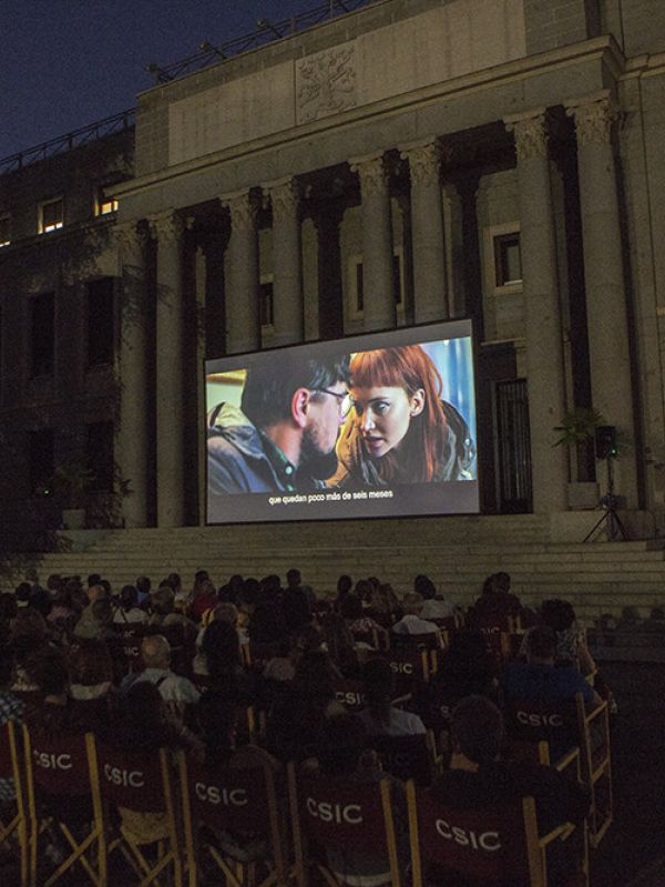 Este viernes comienza la segunda edición del cine de verano del CSIC con Olvídate de mí’