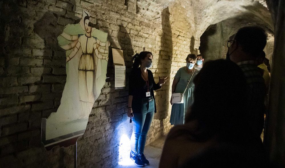 Durante el verano se realizan visitas nocturnas a Itálica